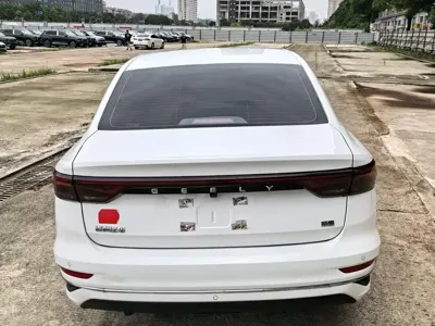Geely Emgrand 2023, 33000 км, за 40800 CNY - фото 9