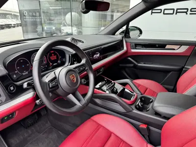 Porsche Cayenne 2024, 61000 км, за 638000 CNY - фото 12