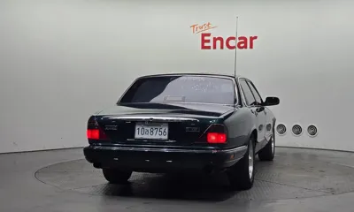 Jaguar XJ-6 1996, 379276 км, за 9900000 KRW