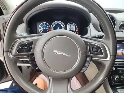 Jaguar XJ 2017, 170474 км, за 19700000 KRW - фото 9