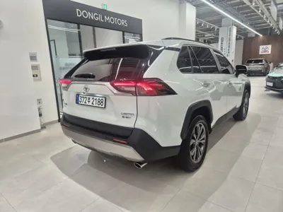 Toyota RAV4 2025, 2409 км, за 47500000 KRW