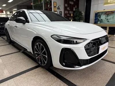 Audi 奥迪A5L · 2025 год