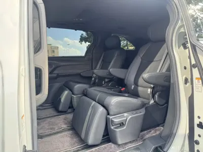 Toyota Sienna 2022, 80000 км, за 189800 CNY - фото 4