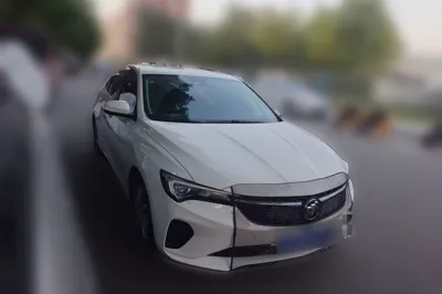 Buick Verano 2023, 53099 км, за 59869.72 CNY