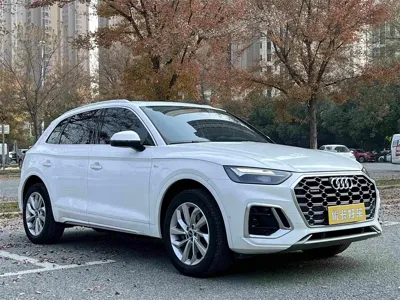 Audi Q5L 2022, 61000 км, за 173800 CNY