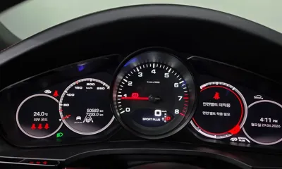 Porsche Cayenne 2023, 50583 км, за 99900000 KRW - фото 8
