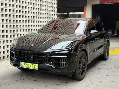 Porsche Cayenne · 2025 год