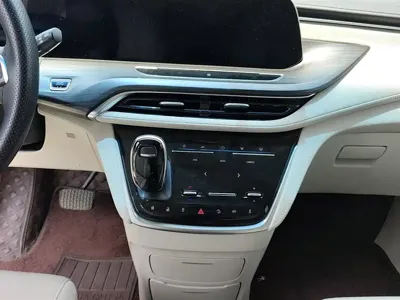 Buick GL8 2022, 85700 км, за 143500 CNY - фото 13