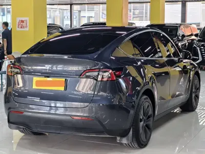 Tesla Model Y 2024, 13000 км, за 223800 CNY - фото 17