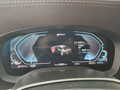 BMW 5 Series New Energy 2021, 95000 км, за 149800 CNY - фото 17