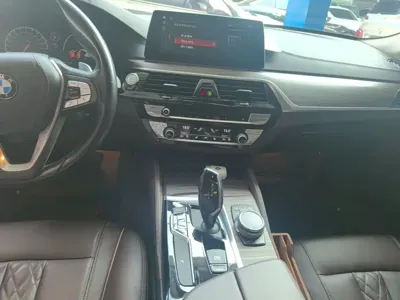 BMW 5 Series 2019, 148300 км, за 118800 CNY - фото 13