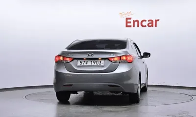 Hyundai Avante 2012, 131337 км, за 4000000 KRW