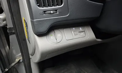 Hyundai Starex 2018, 56984 км, за 12300000 KRW - фото 15