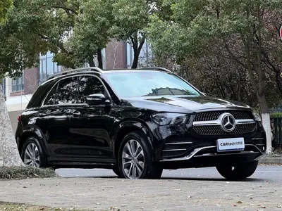 Mercedes-Benz 奔驰GLE(进口) 2023, 34000 км, за 398000 CNY