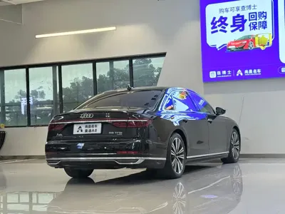 Audi A8 2018, 100000 км, за 298800 CNY - фото 16