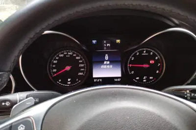 Mercedes-Benz C-Class 2016, 110700 км, за 71042.42 CNY - фото 11