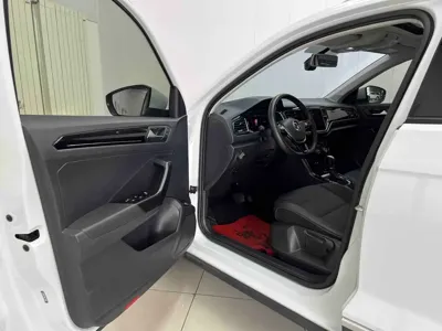 Volkswagen T-Roc 2022, 33000 км, за 105800 CNY - фото 7