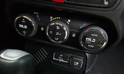 Jeep Renegade 2016, 69006 км, за 9400000 KRW - фото 15