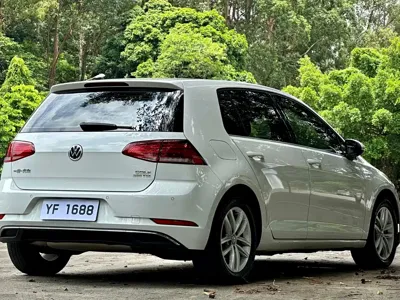 Volkswagen Golf 2019, 50000 км, за 53800 CNY
