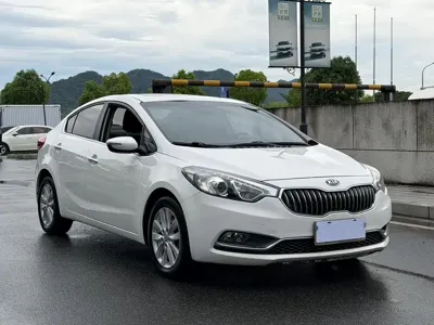 Kia K3 2015, 99000 км, за 28800 CNY