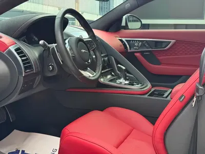 Jaguar F-Type 2021, 20000 км, за 328000 CNY