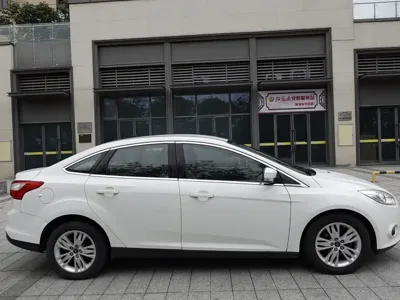 Ford Focus 2015, 90000 км, за 13600 CNY - фото 4