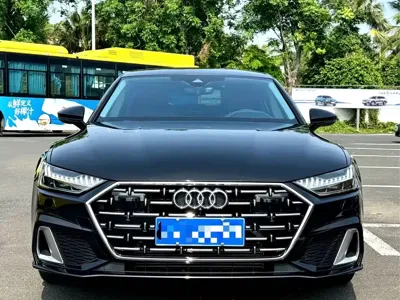 Audi A7L 2025, 39000 км, за 269800 CNY