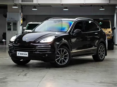 Porsche Cayenne · 2013 год