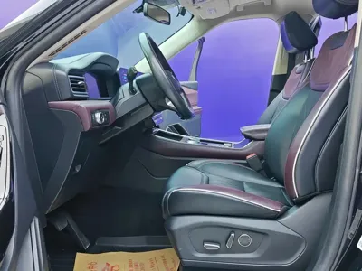 Ford Explorer 2022, 41000 км, за 199800 CNY - фото 9