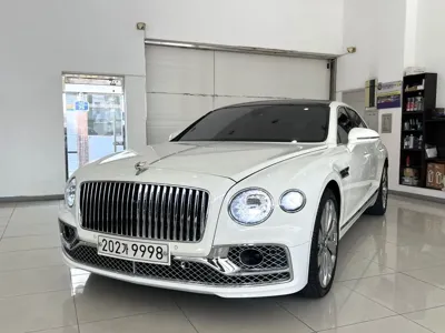 Bentley Flying Spur · 2022 год