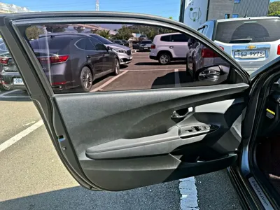 Hyundai Veloster 2018, 93602 км, за 9900000 KRW - фото 8