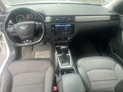 Qoros Qoros 3 2016, 73000 км, за 23800 CNY - фото 6