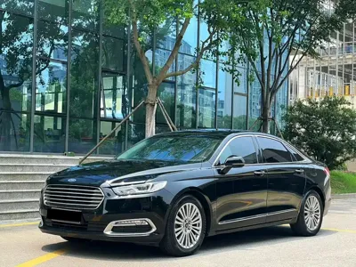 Ford Taurus · 2017 год