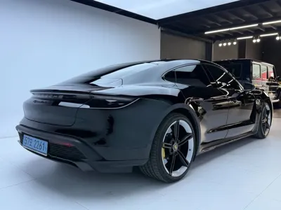 Porsche Taycan 2021, 34000 км, за 139000000 KRW