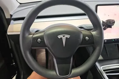 Tesla Model Y 2022, 76800 км, за 169441.58 CNY - фото 14