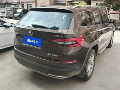 Skoda Kodiaq 2018, 76100 км, за 59800 CNY