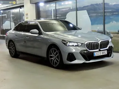 BMW 5-Series · 2025 год