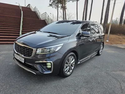 Kia Canival · 2019 год
