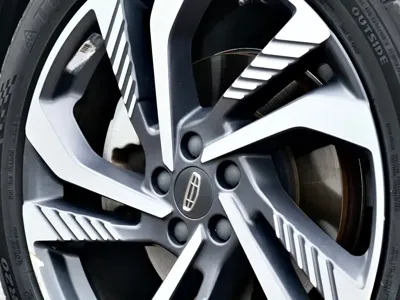 Geely Xingyue L 2022, 47000 км, за 79000 CNY