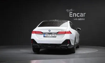 BMW 5-Series 2025, 8667 км, за 68900000 KRW