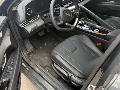 Hyundai Elantra 2024, 16000 км, за 85800 CNY - фото 8