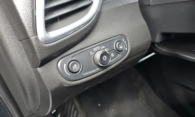 ChevroletGMDaewoo Trax 2018, 94024 км, за 6900000 KRW - фото 19