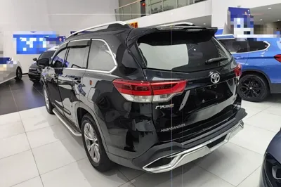 Toyota Highlander 2021, 51400 км, за 167643.71 CNY - фото 4