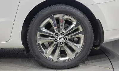 Kia Canival 2016, 137365 км, за 11000000 KRW - фото 21