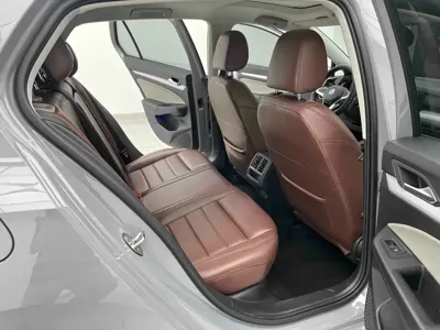 Volkswagen Golf 2022, 45000 км, за 97800 CNY - фото 7