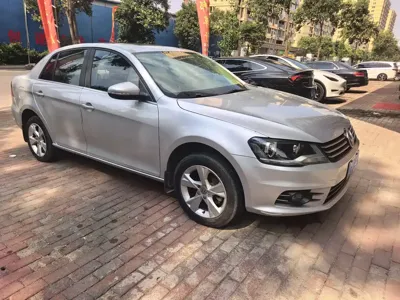 Volkswagen Bora 2014, 80000 км, за 16800 CNY