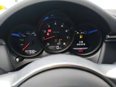 Porsche Macan 2020, 73400 км, за 221500 CNY - фото 12