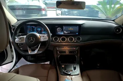 Mercedes-Benz E-Class 2020, 61100 км, за 211397.49 CNY - фото 13