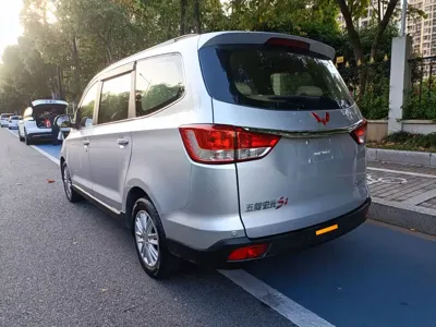 Wuling Hongguang 2015, 149100 км, за 15900 CNY