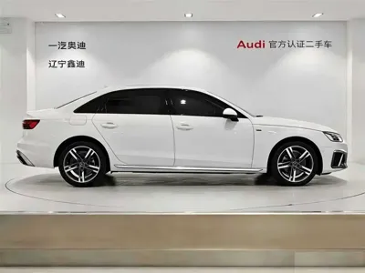 Audi A4L 2020, 92800 км, за 119800 CNY